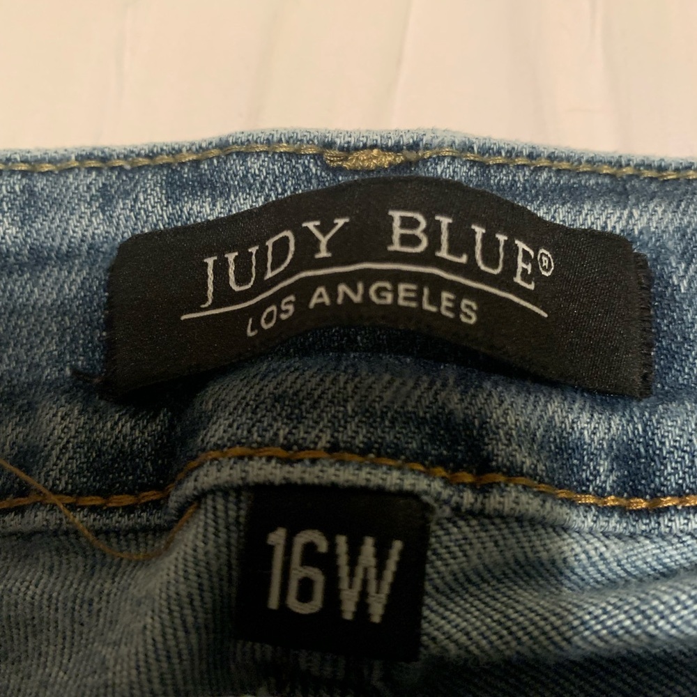 Gently worn Judy Blue jeans